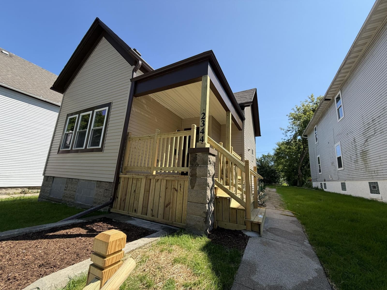 2344 Dr William Finlayson