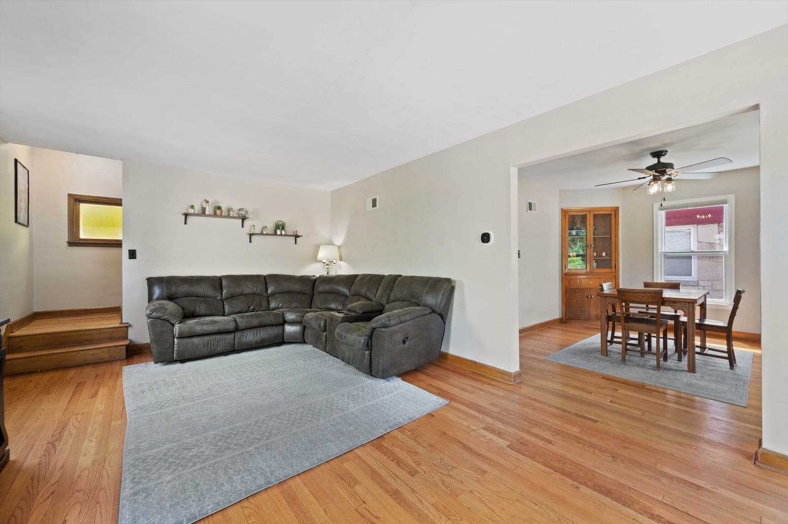 5700 Sidney