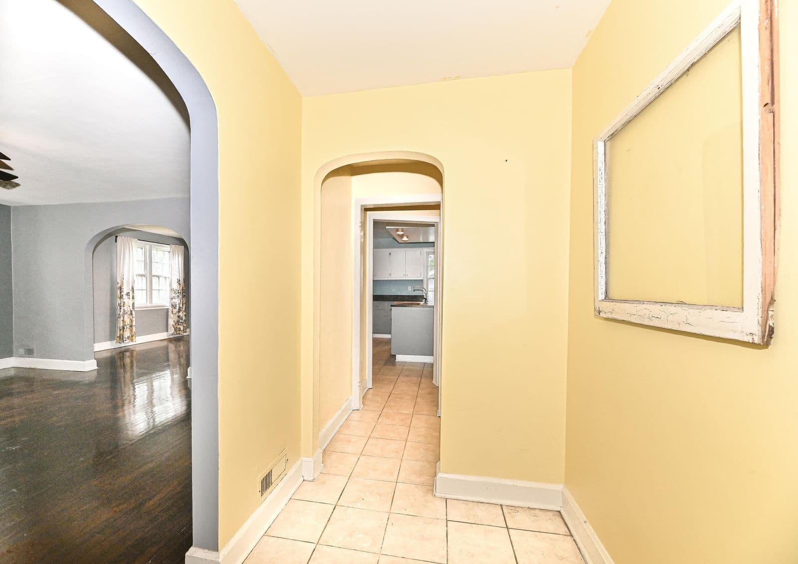 1411 Lombard