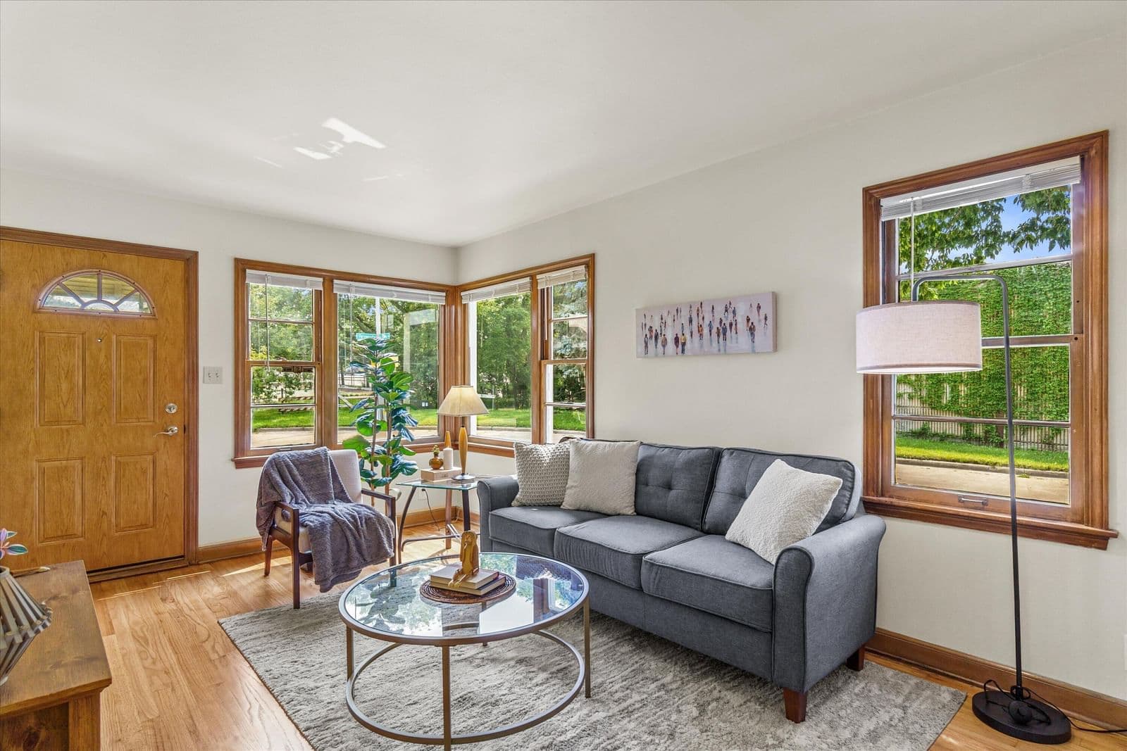 1818 Fernwood