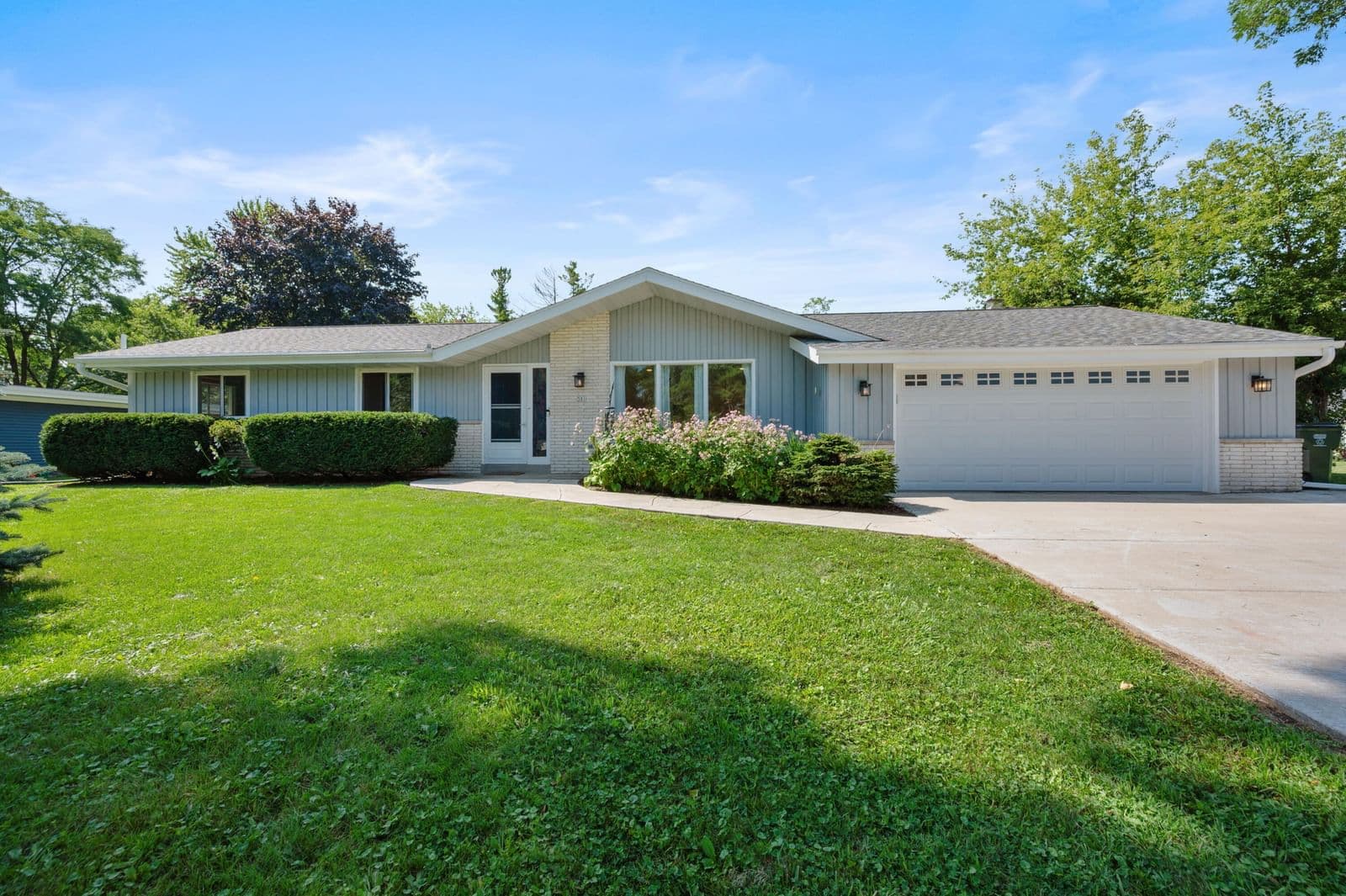 501 Bayfield