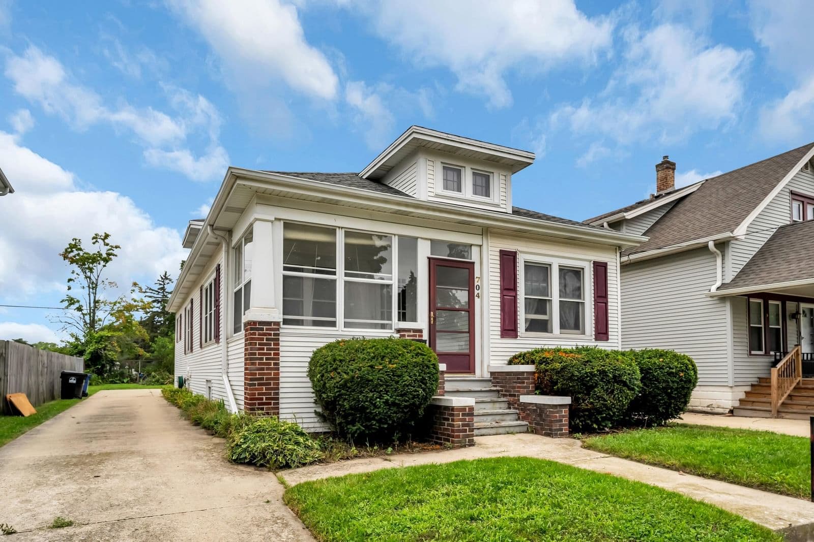 704 Belmont