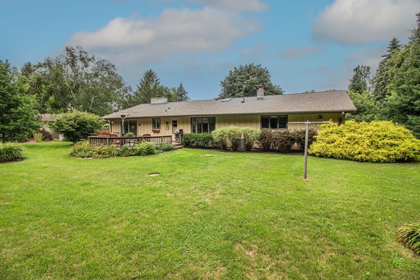 7343 Glencoe
