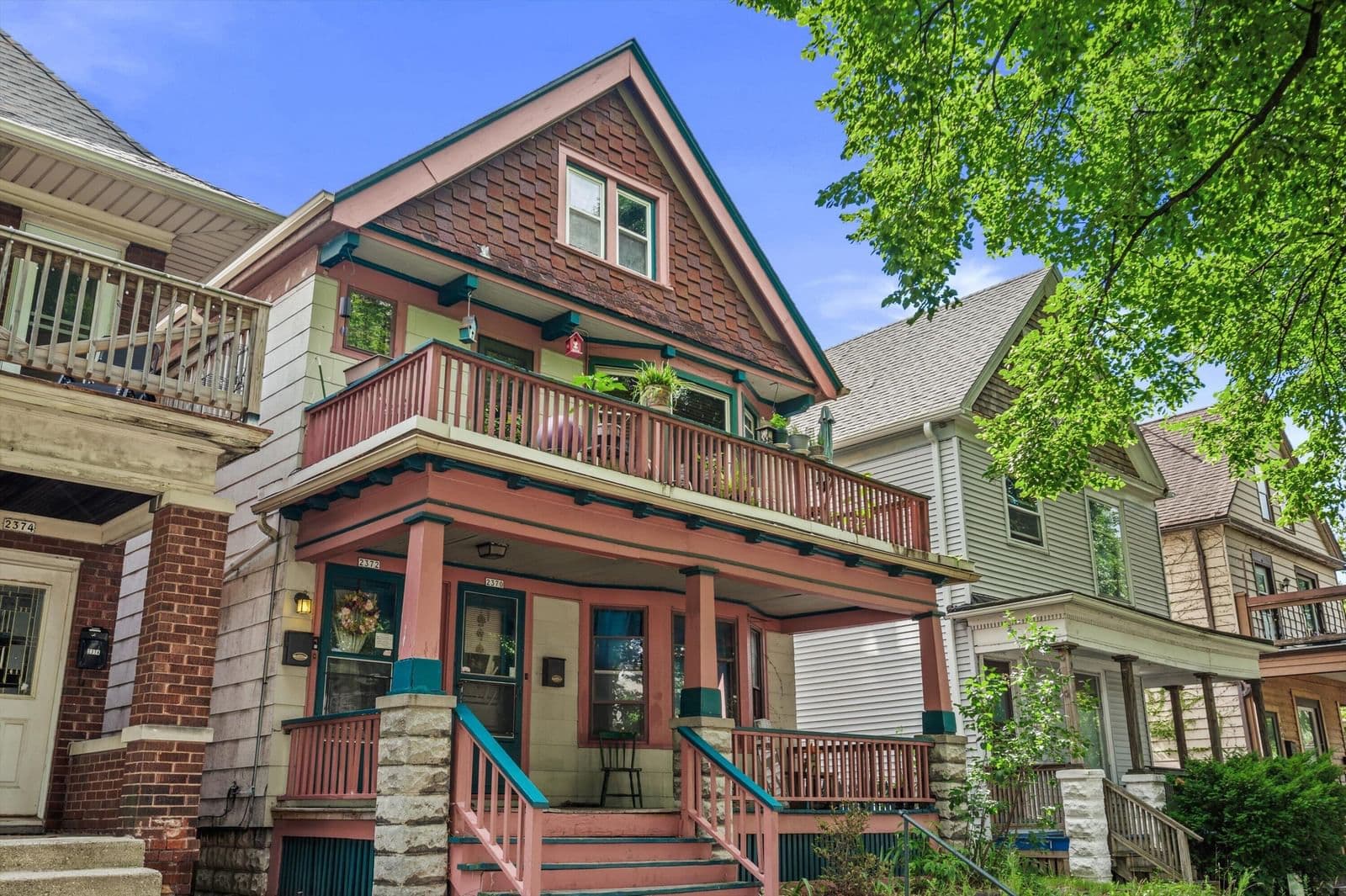 2372 Weil, Milwaukee, WI