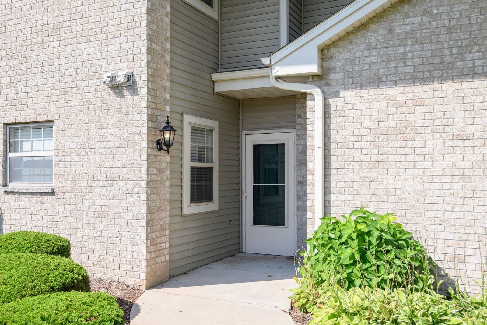 18730 Emerald, Brookfield, WI