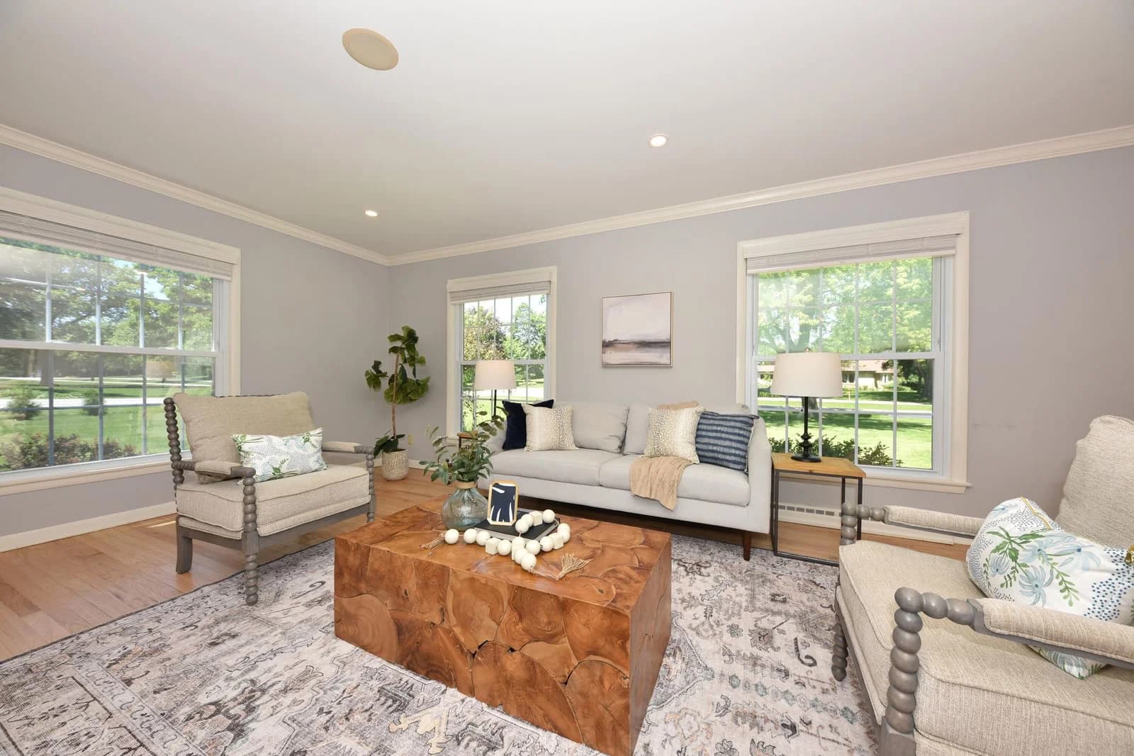 12475 Elmhurst