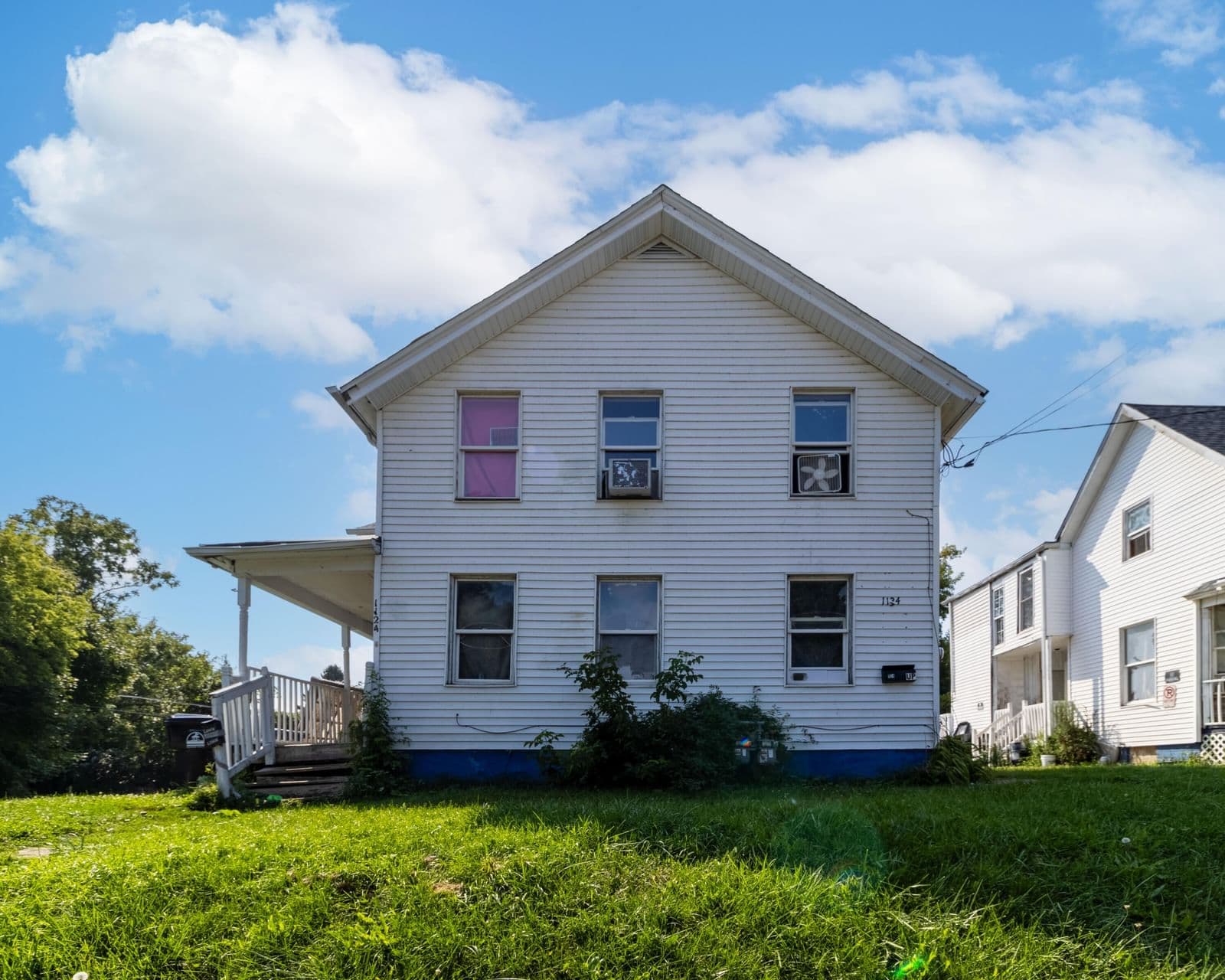 1124 Lasalle