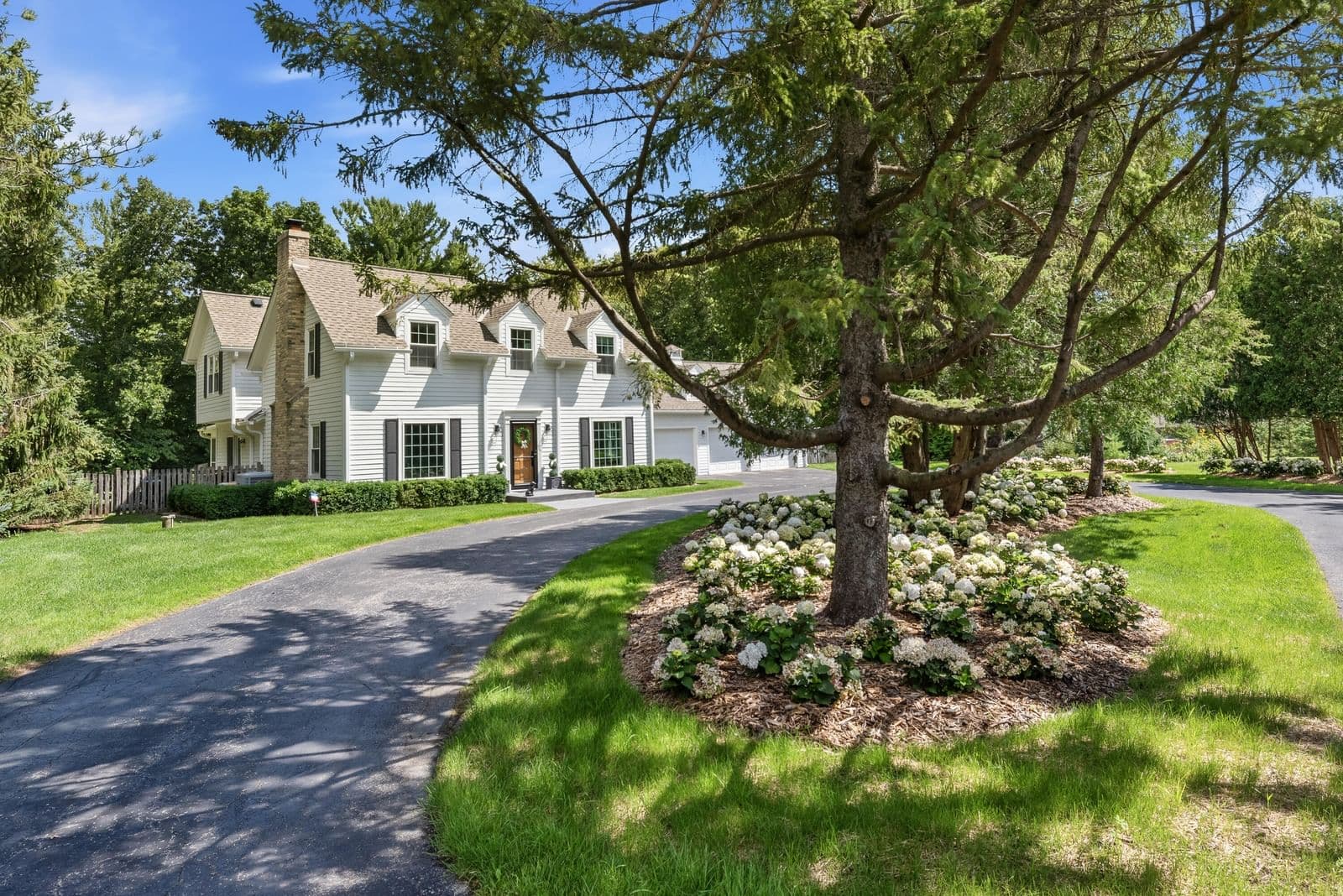 9830 Otto, Mequon, WI