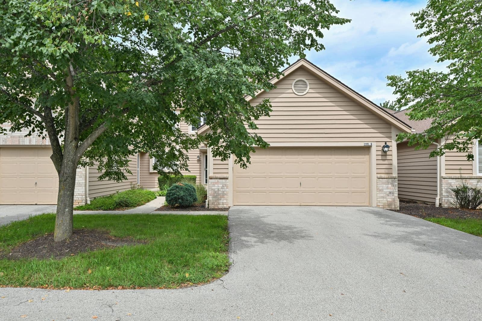 2995 River Birch, Brookfield, WI