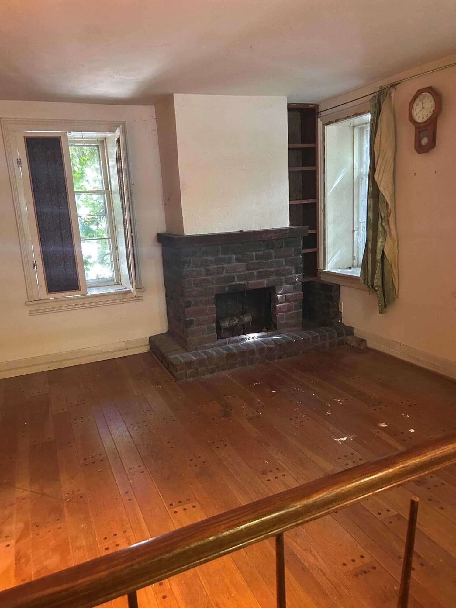 232 Hamilton