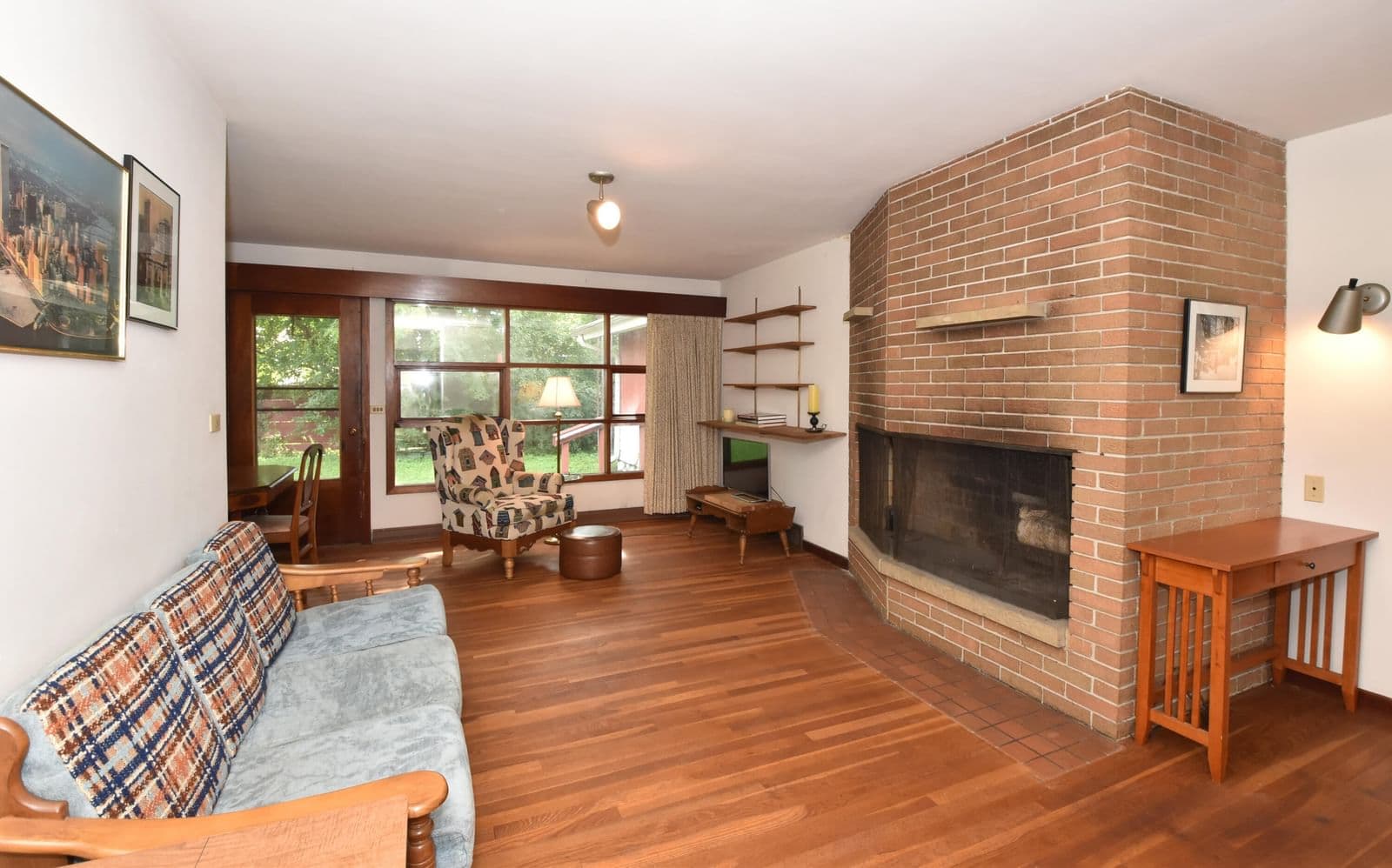 3421 Saint Clair