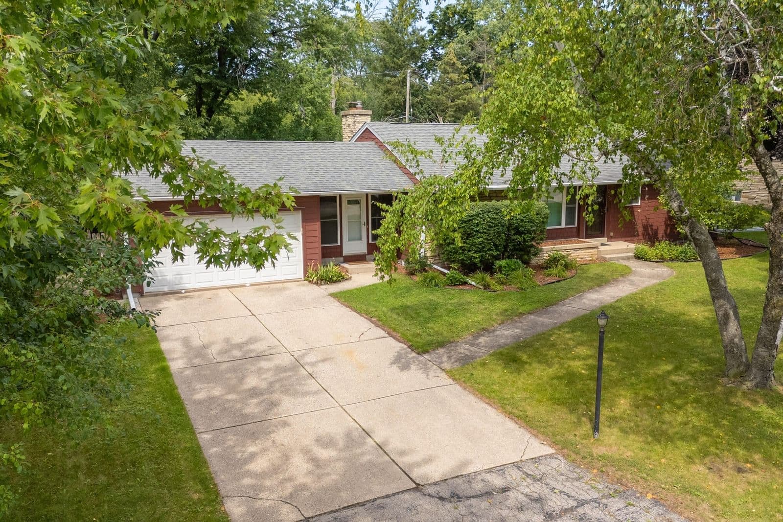 228 Brentwood