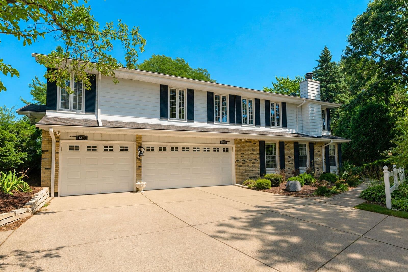 16420 Tia, Brookfield, WI