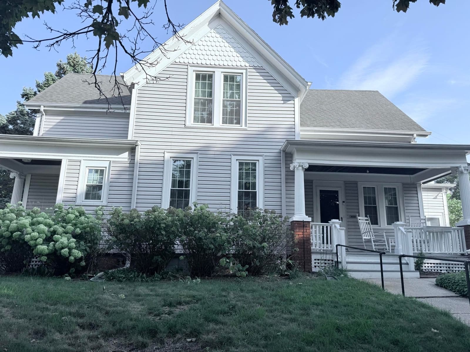 2603 Shore