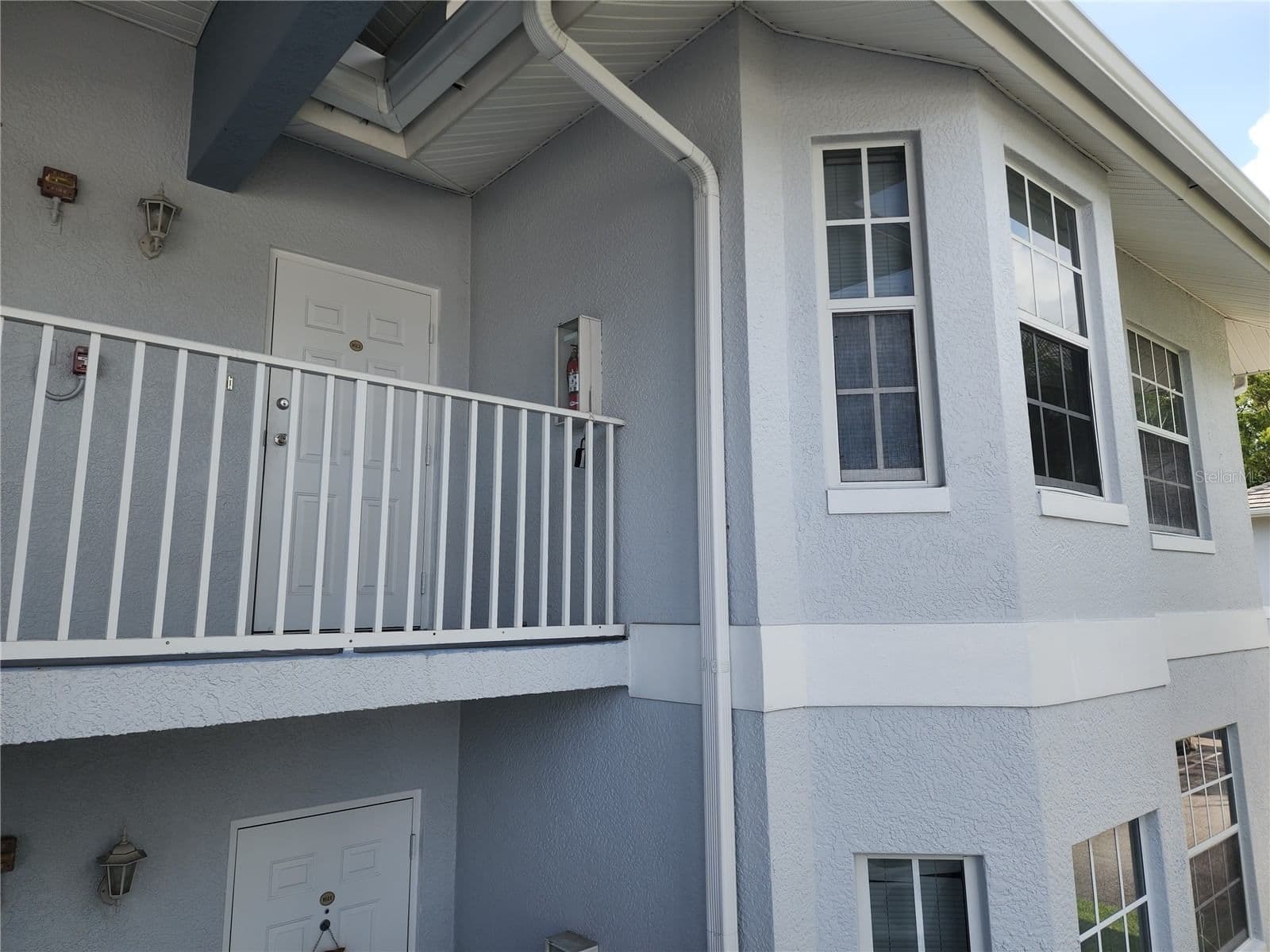 8416 BERNWOOD COVE