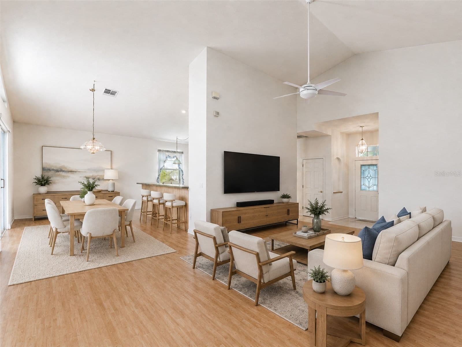 4215 GREENWICH