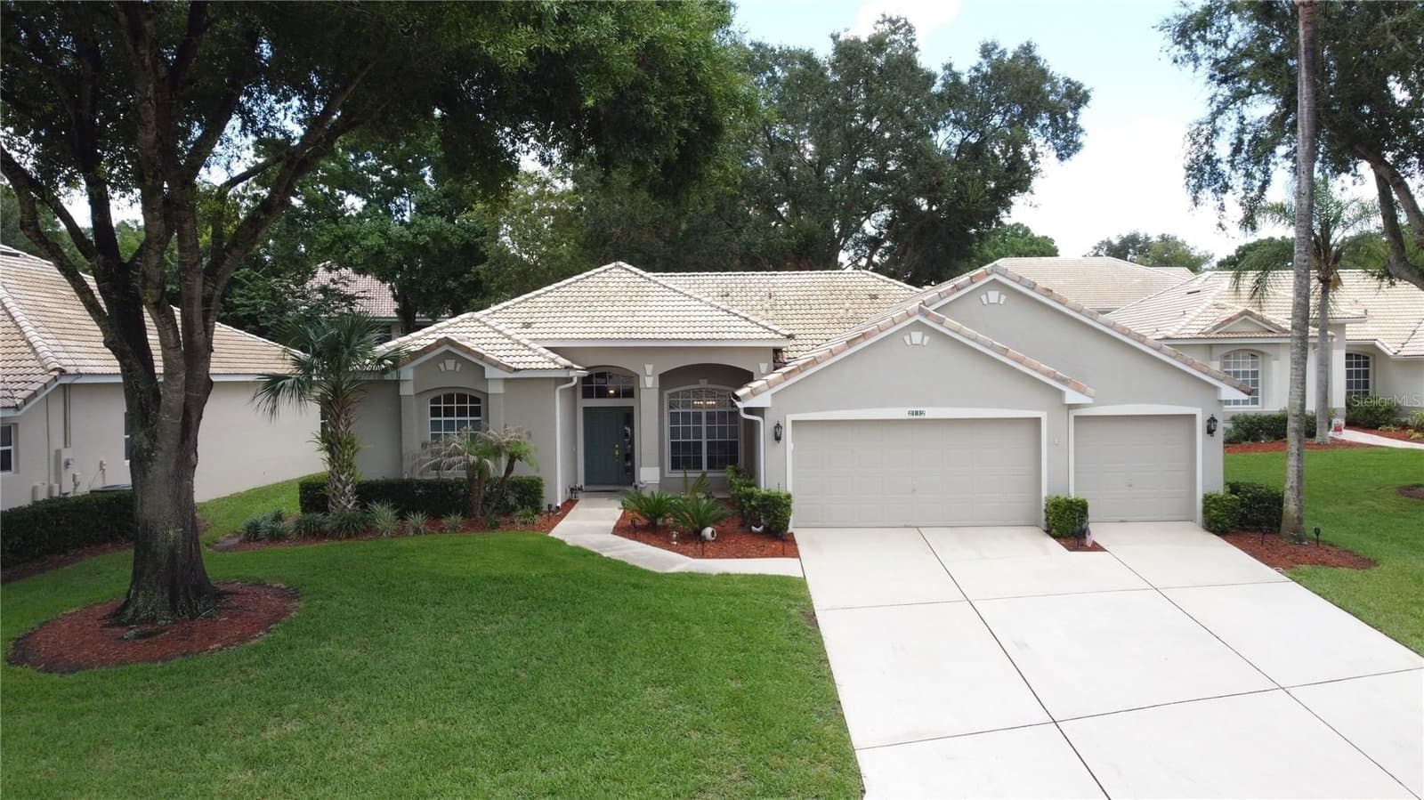 2112 SAINT IVES
