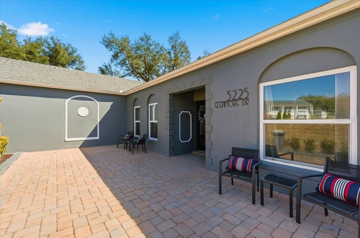 5225 GLENMORE