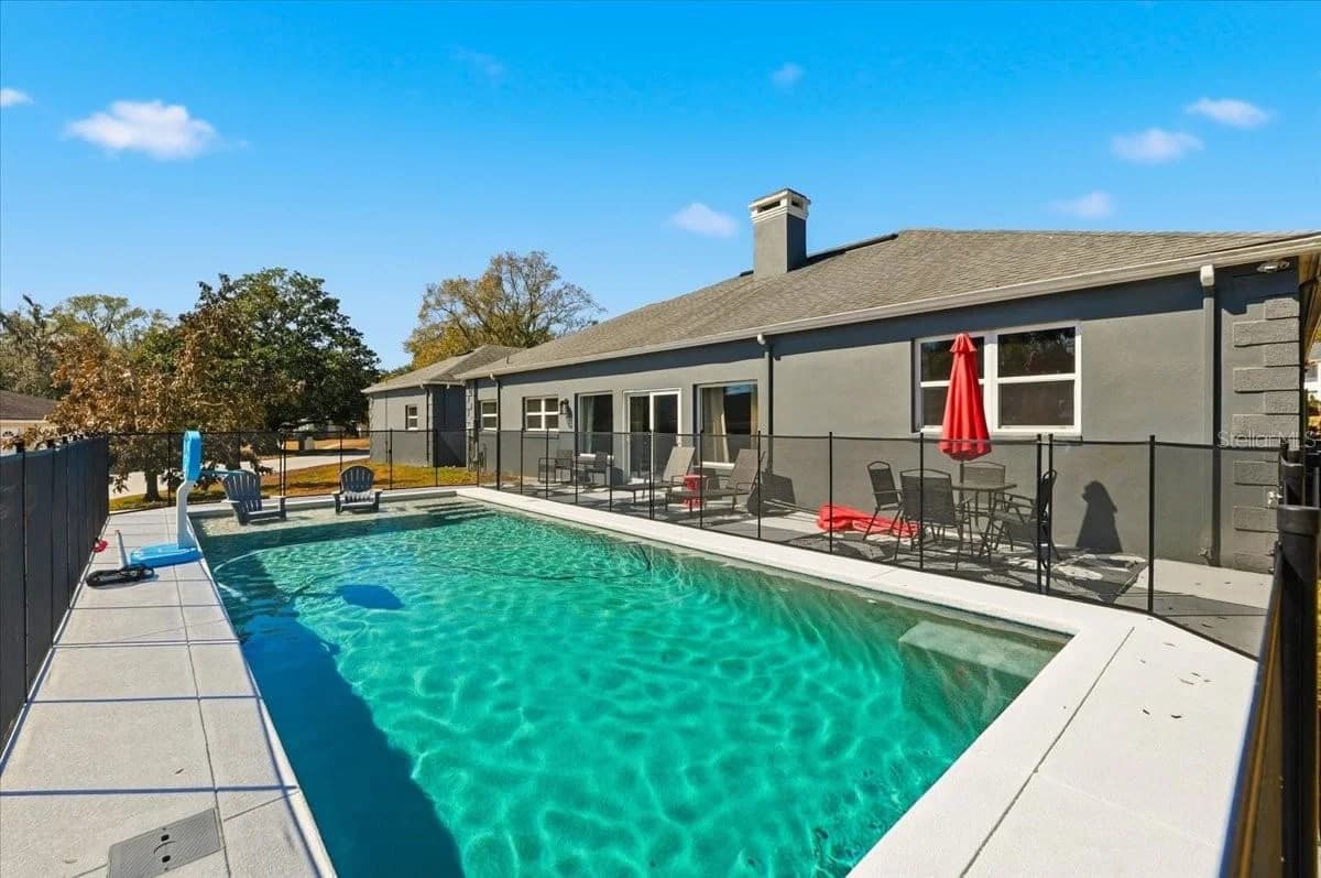 5225 GLENMORE