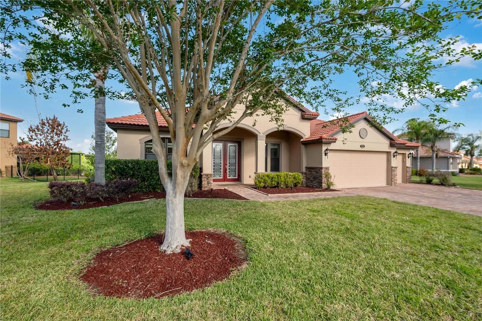 3950 SUNSET LAKE