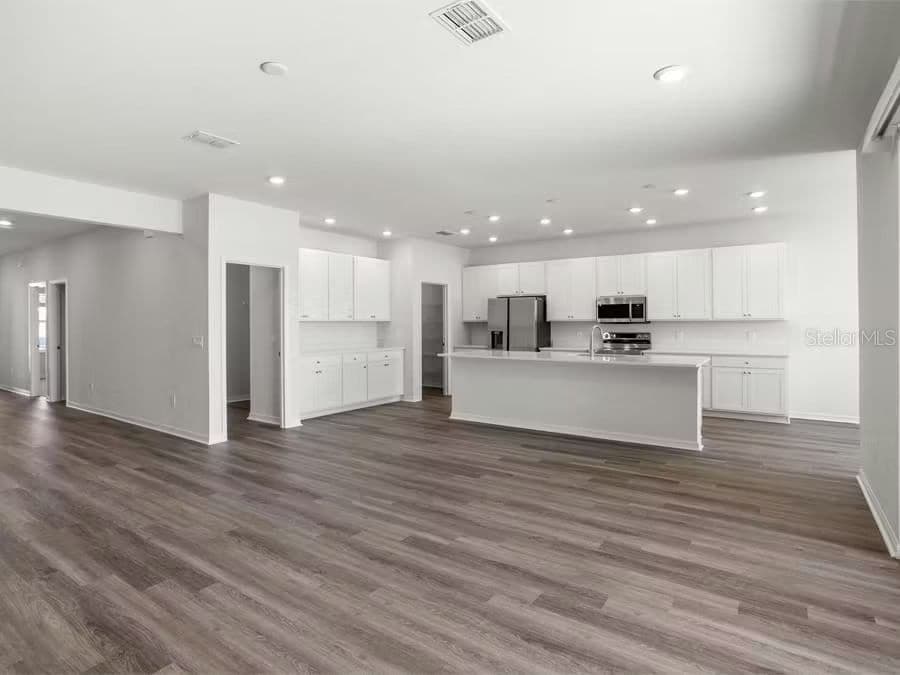 837 MARION OAKS