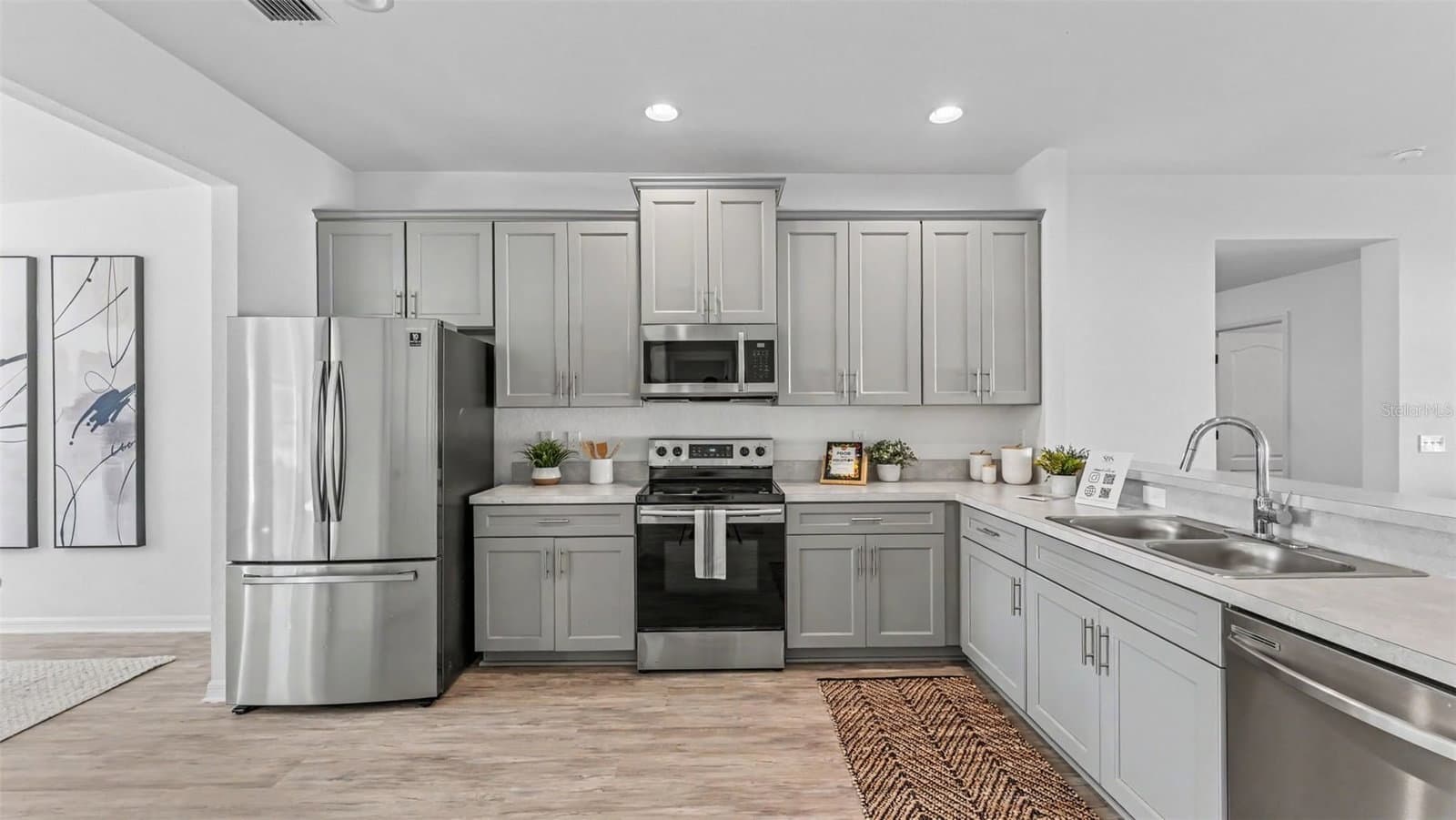 2728 HUDSON