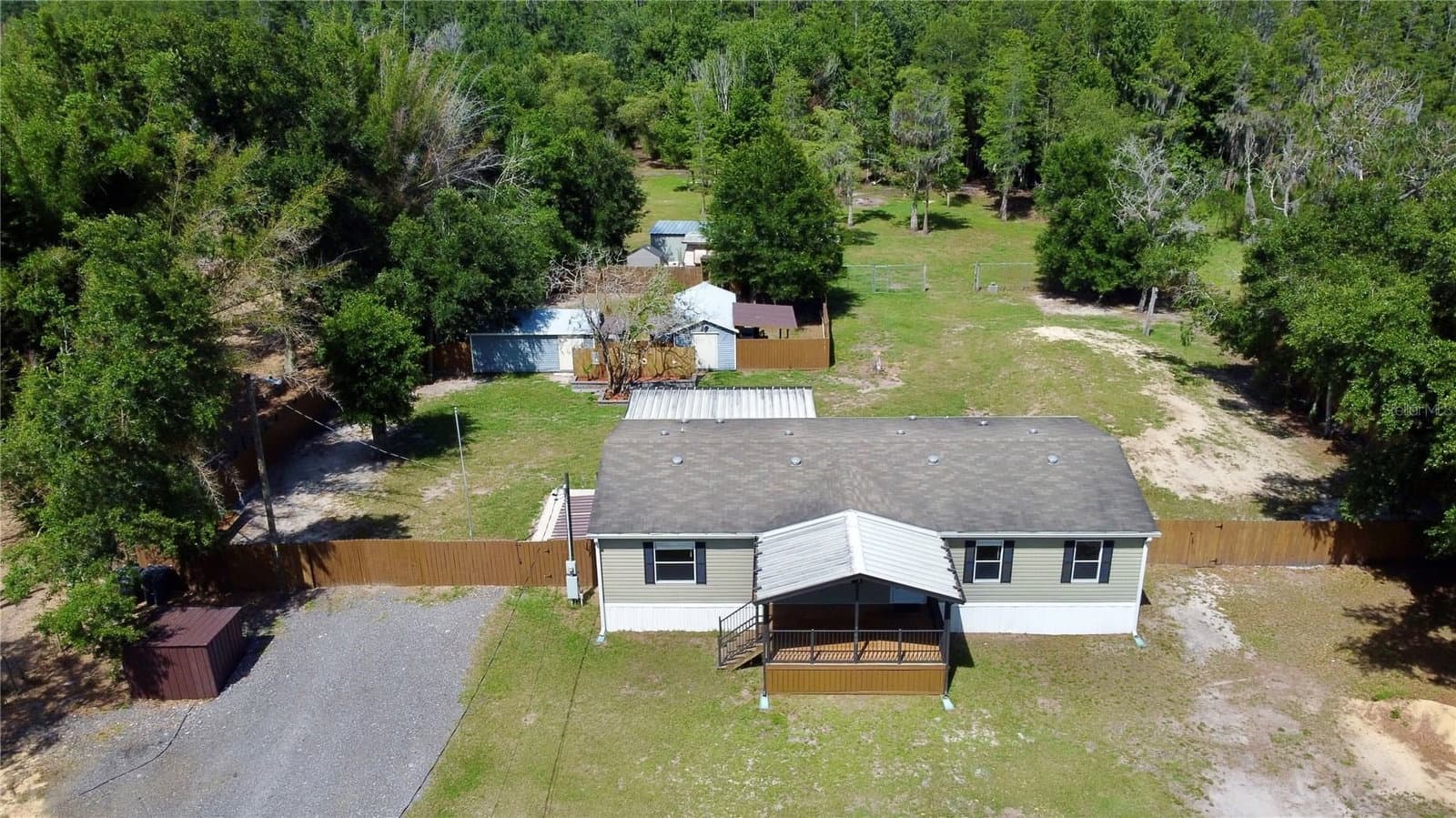 136 CREEKWOOD