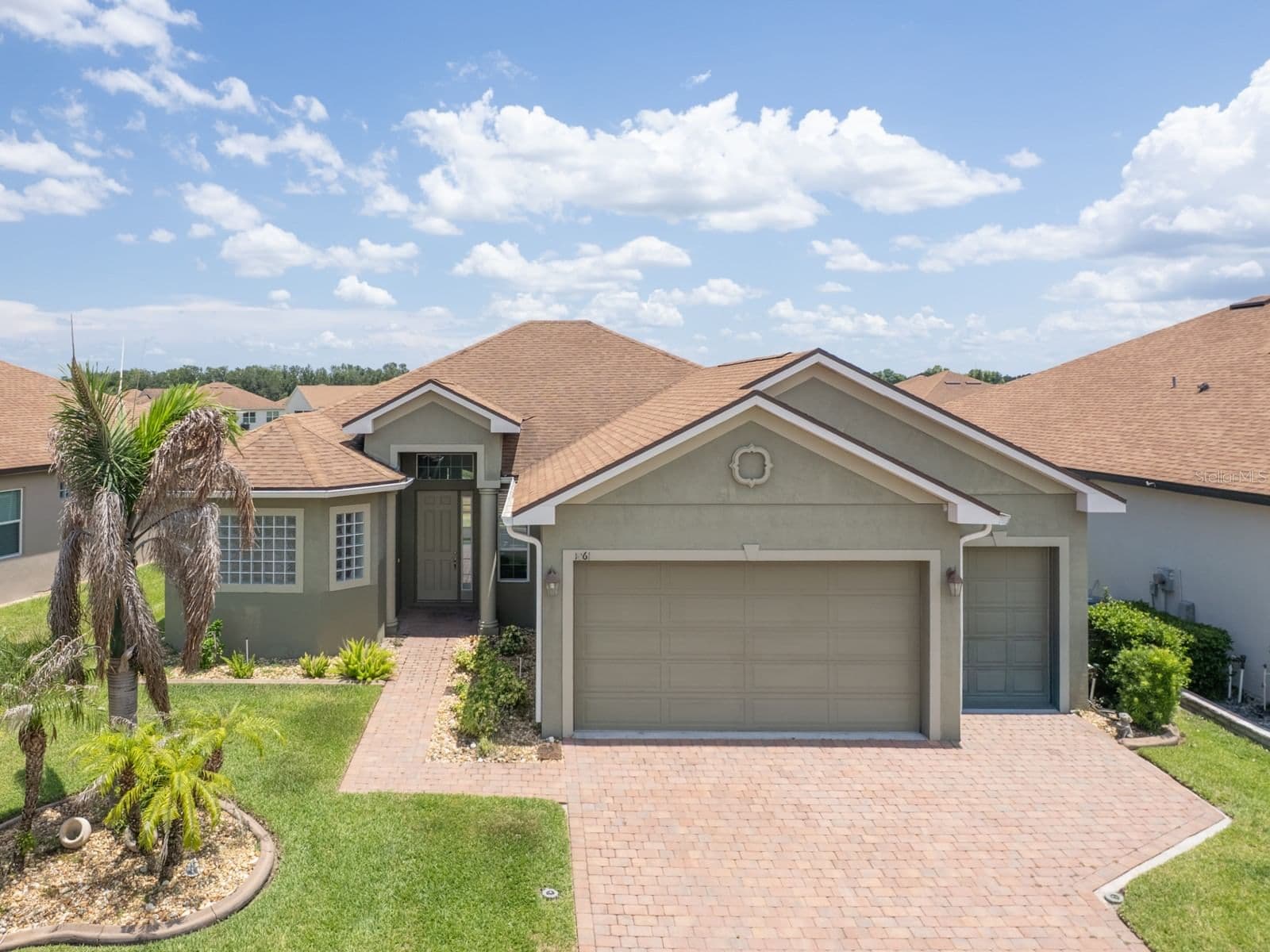 1061 SAWGRASS