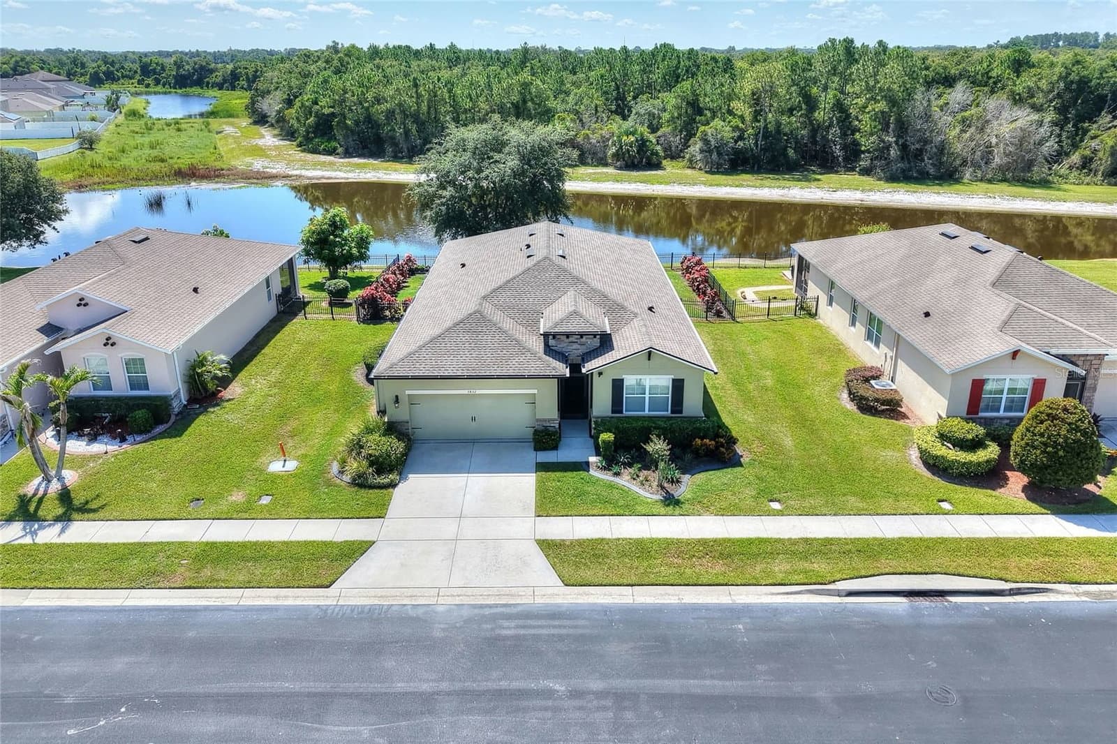 5852 MARSH LANDING