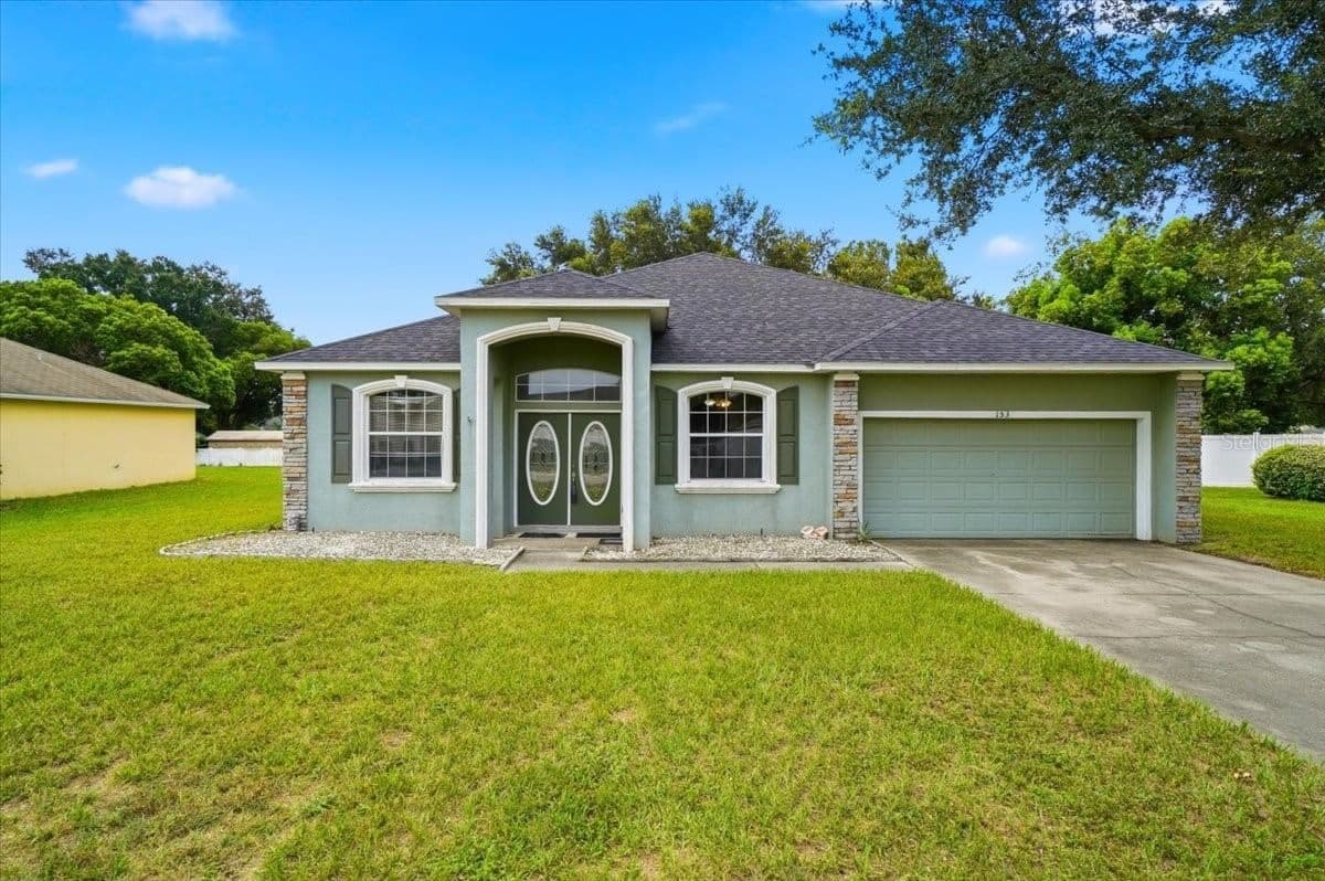 153 OAK CROSSING