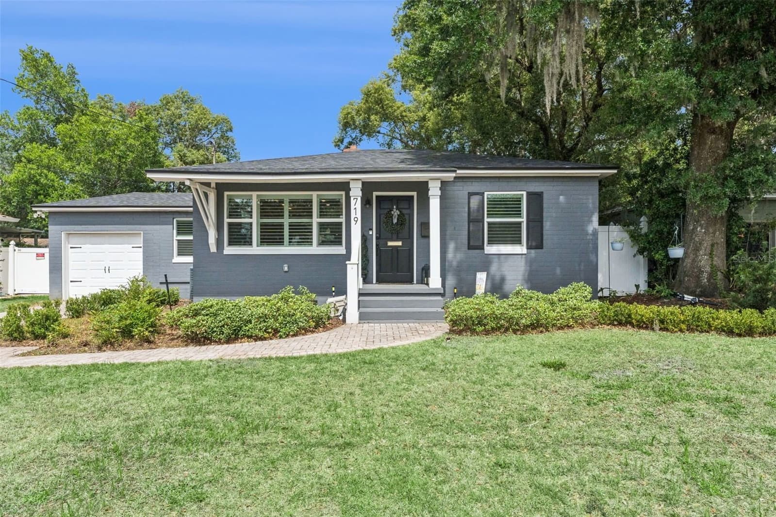719 WARWICK