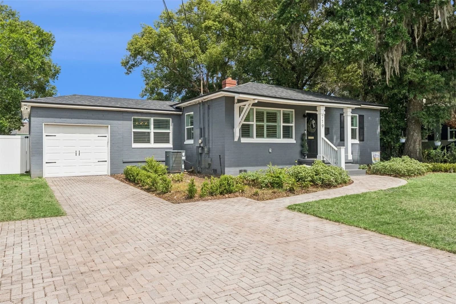719 WARWICK