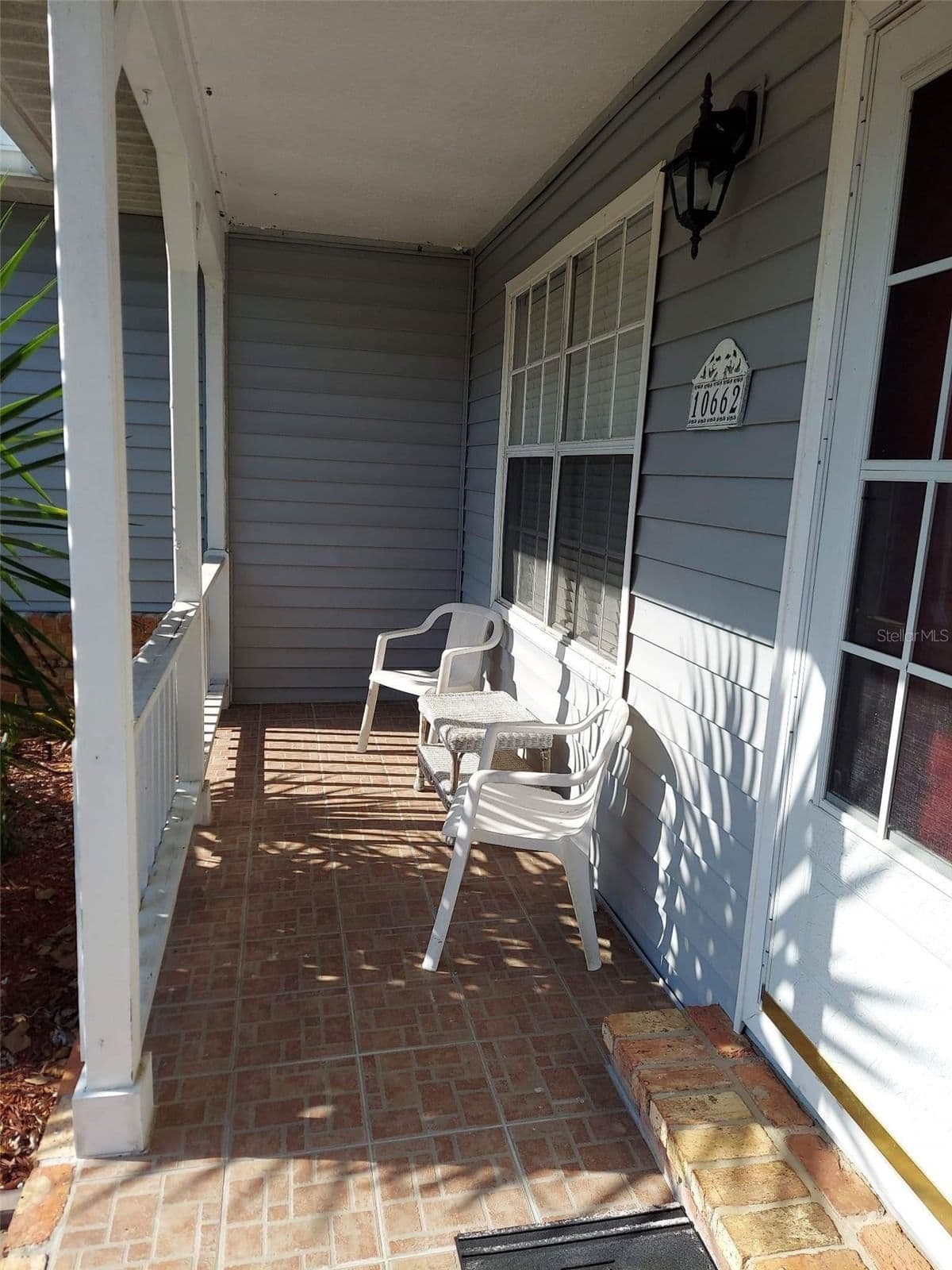 10662 LAKE HILL