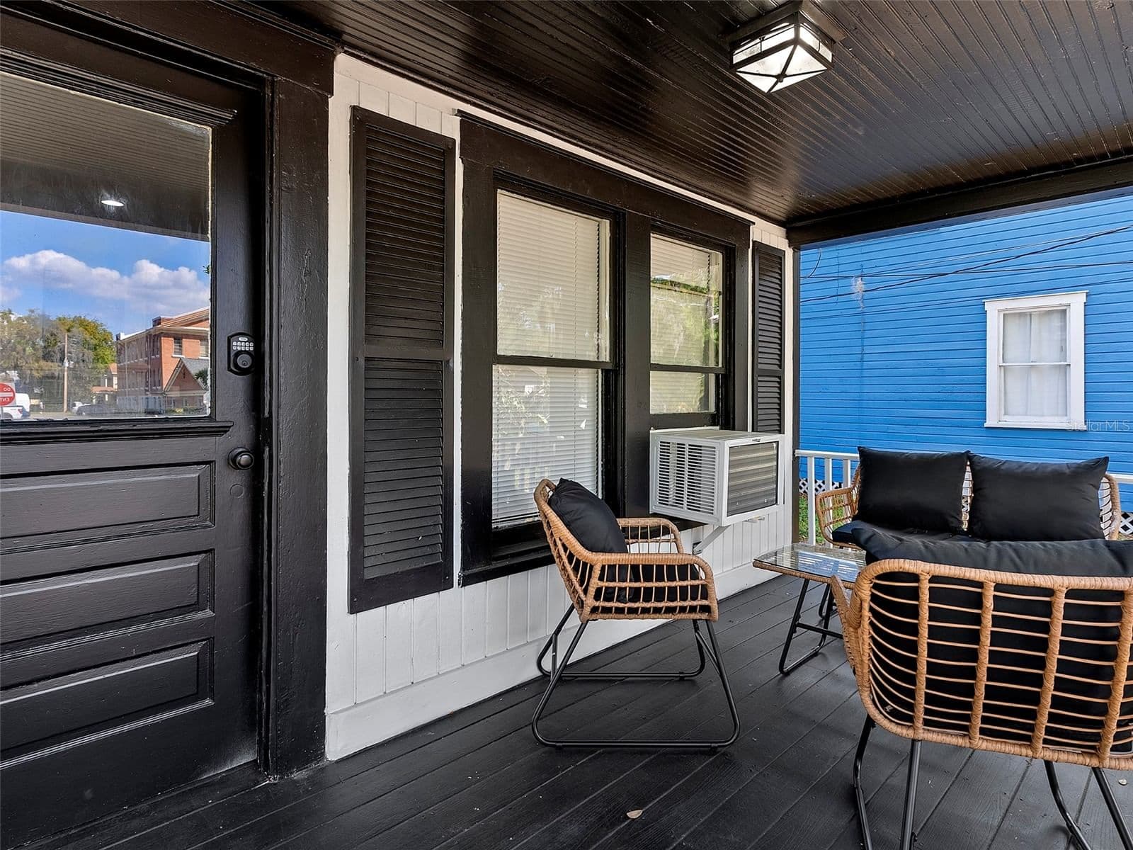 412 HARWOOD