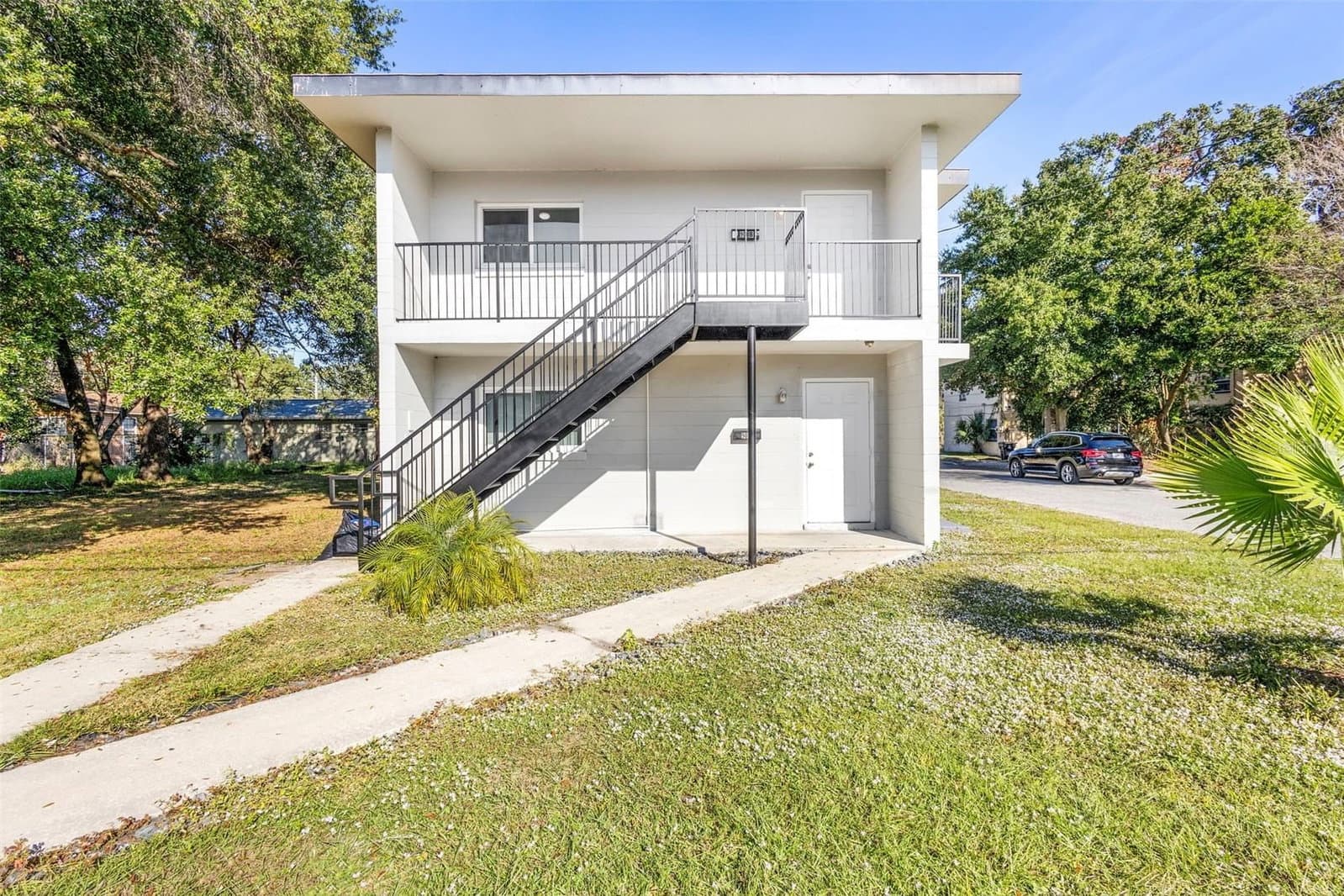 901 COLYER