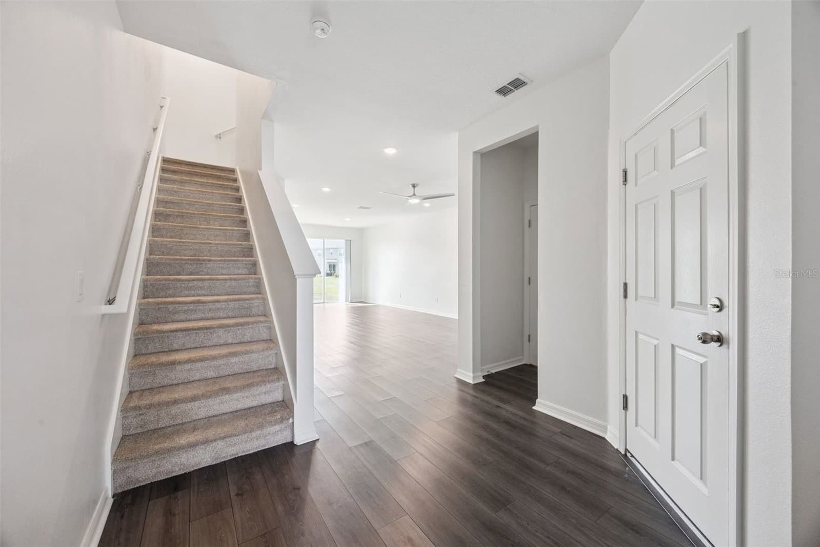 759 SPRING PALMS