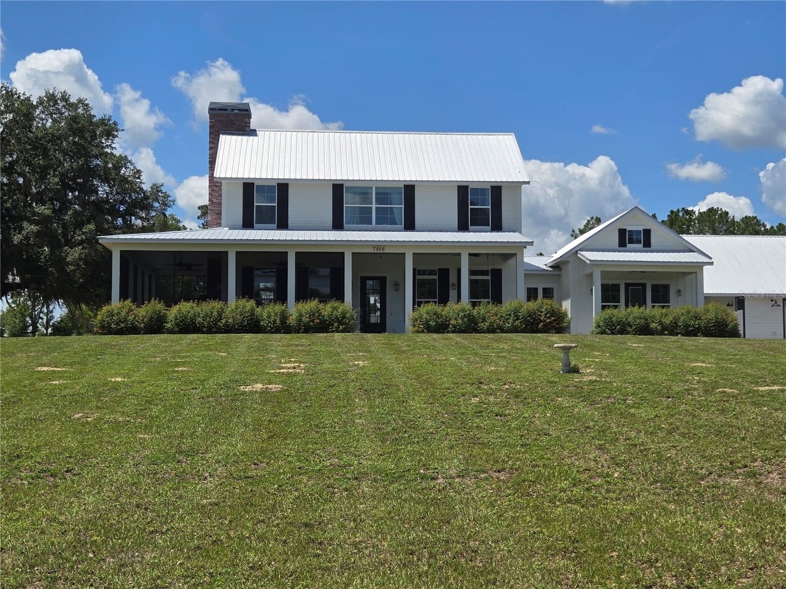 7956 LAKE NELLIE