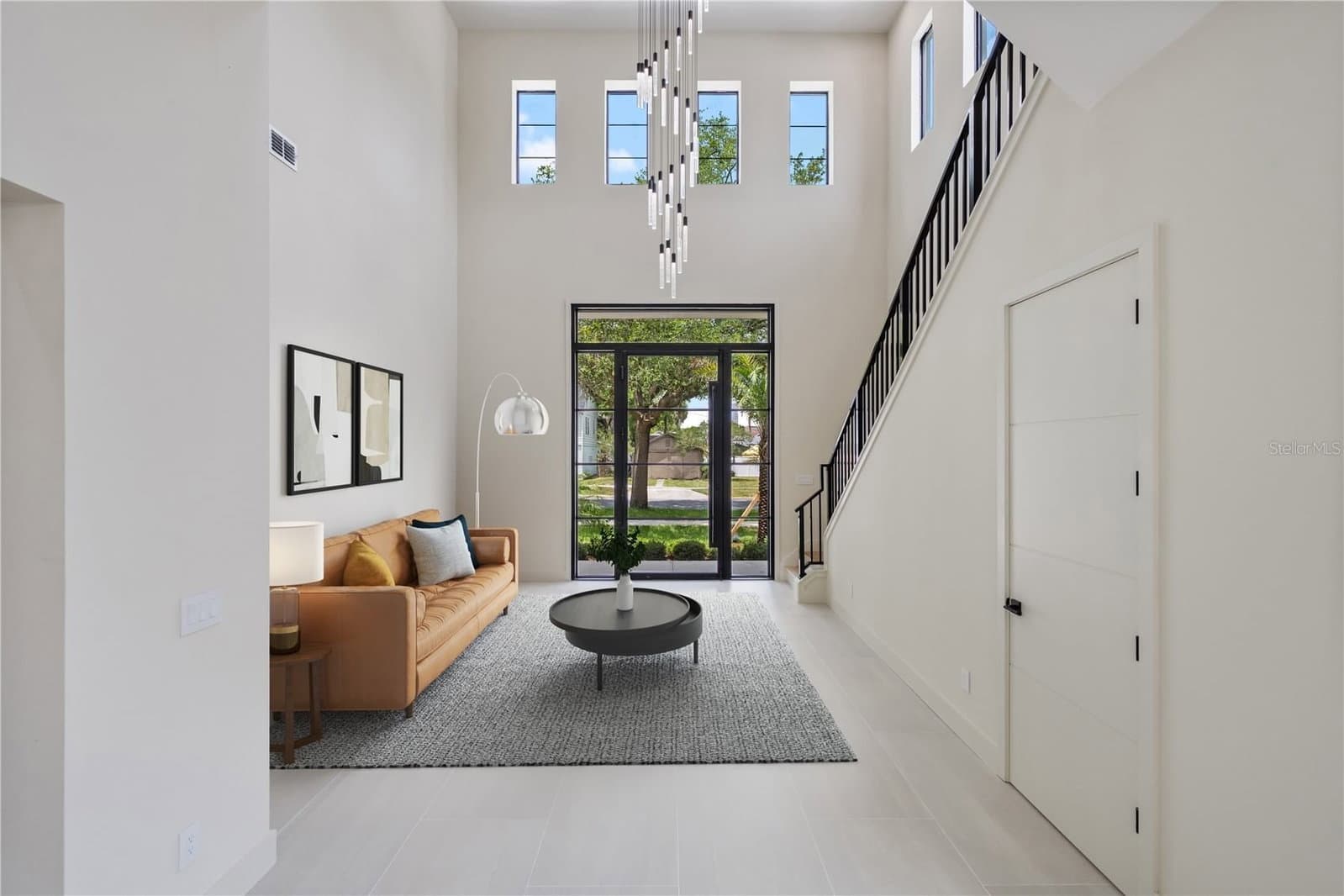 737 SUMMERLIN