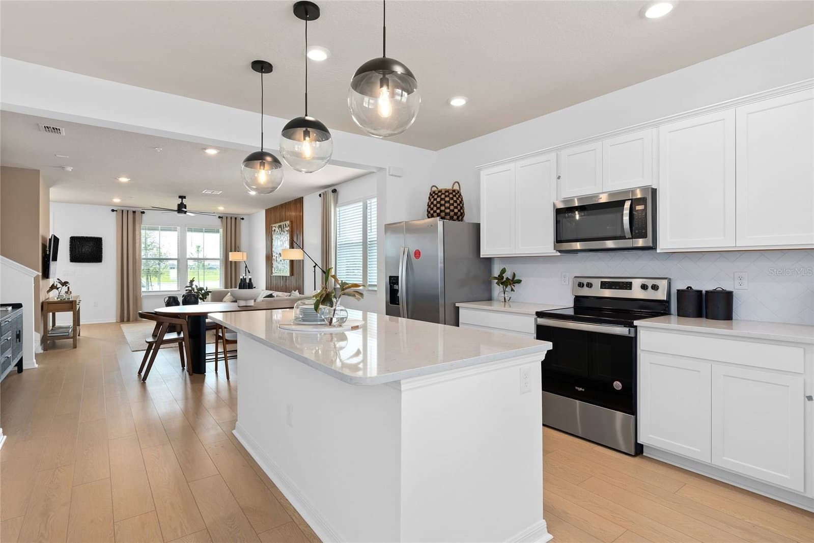 4596 ORCHARD VIEW