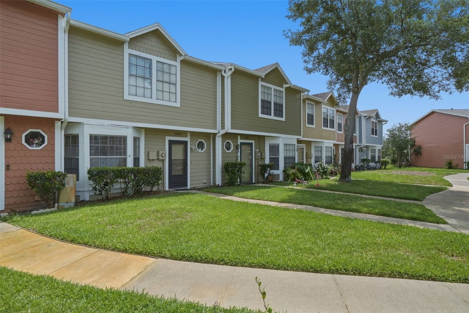 2025 WATERLEAF