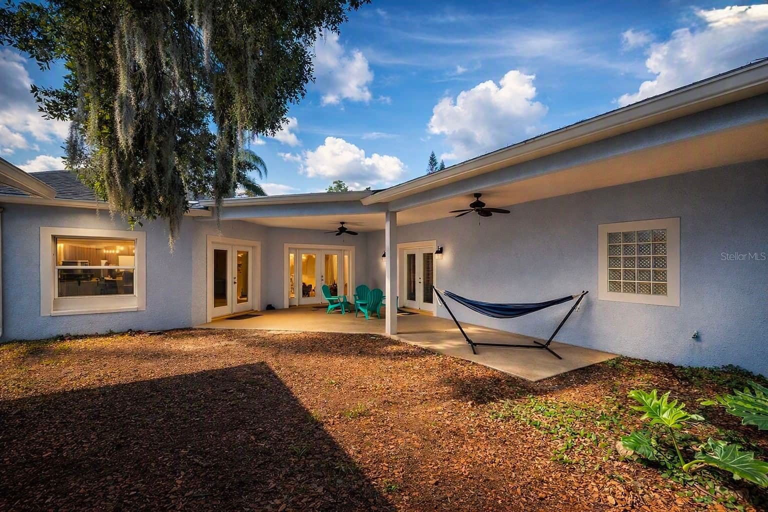 1015 VENETIAN