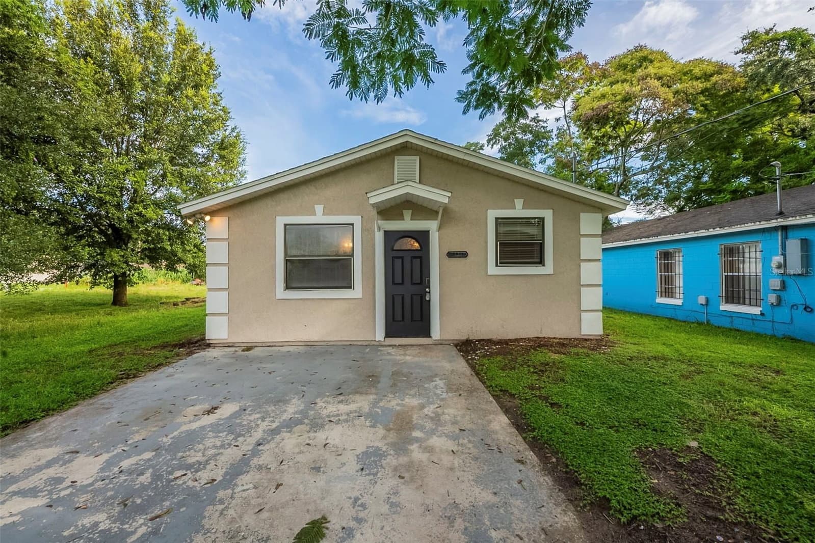 523 CARVER