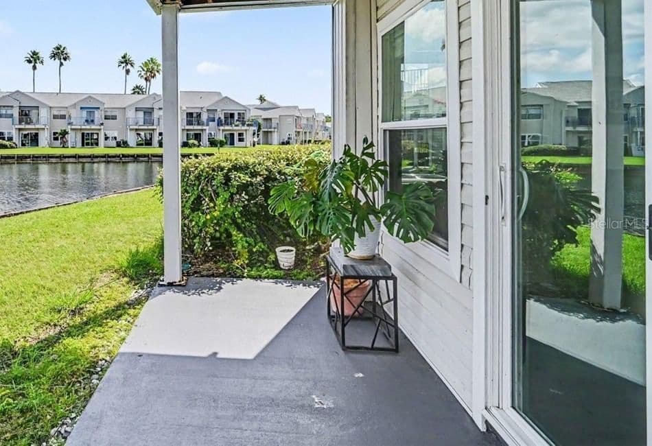 2552 WOODGATE