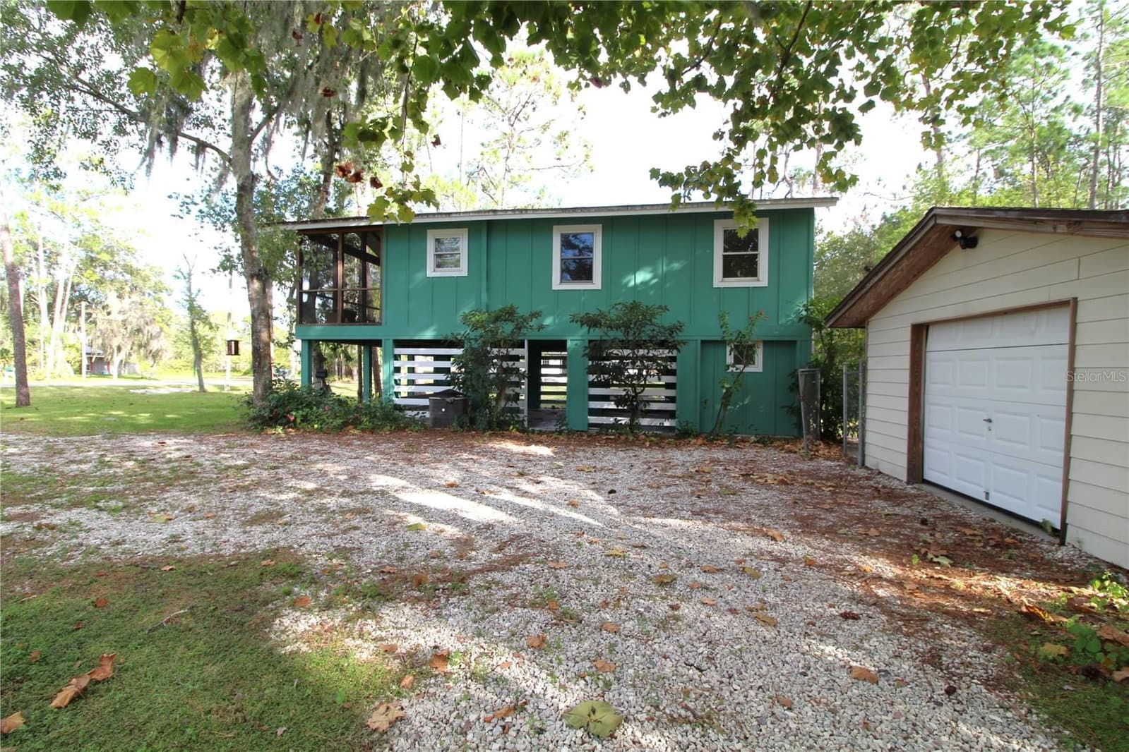 14712 HENSON