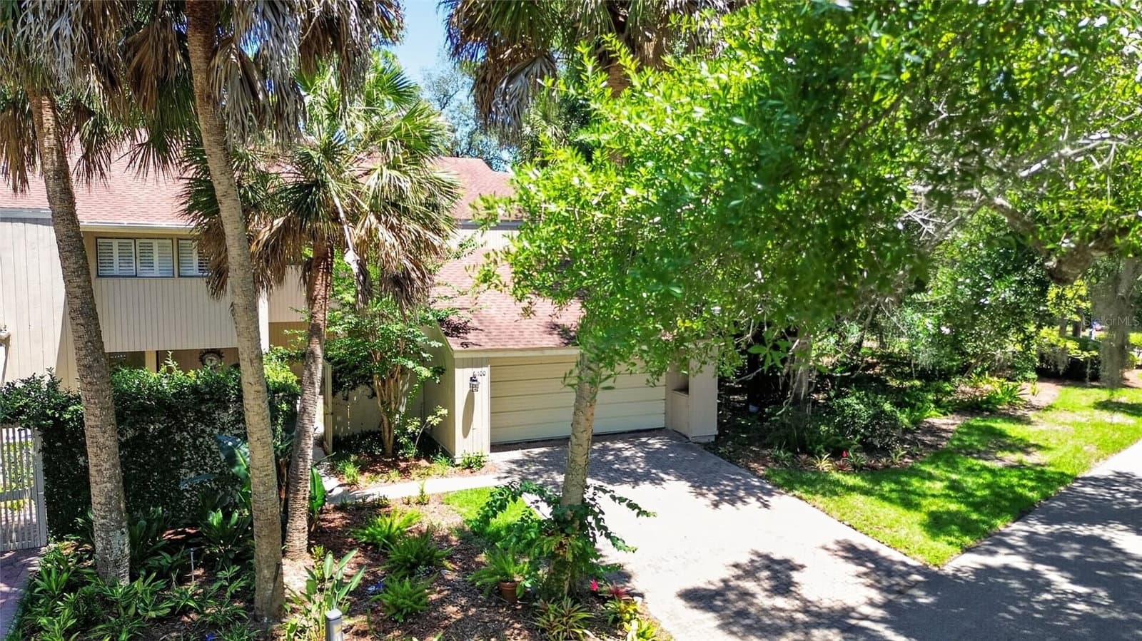 100 HIDDEN OAK, Longwood, FL