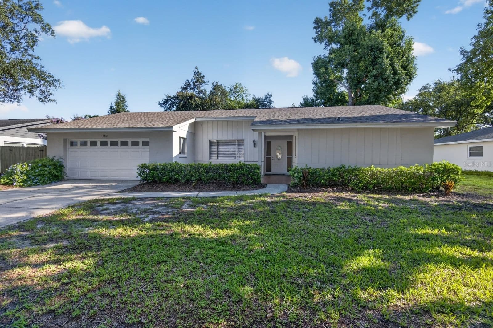 8511 SHADY GLEN