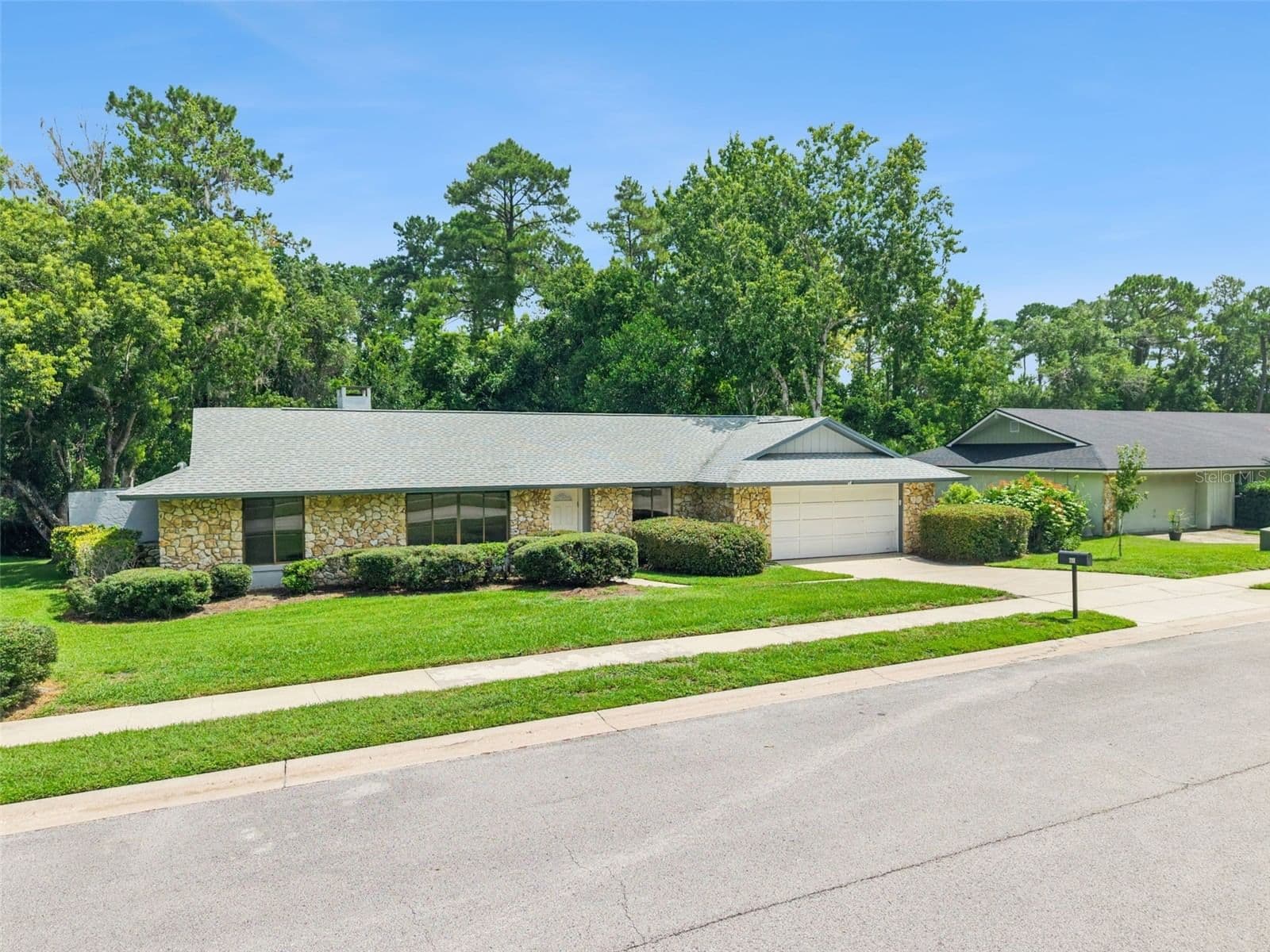 211 HICKORY