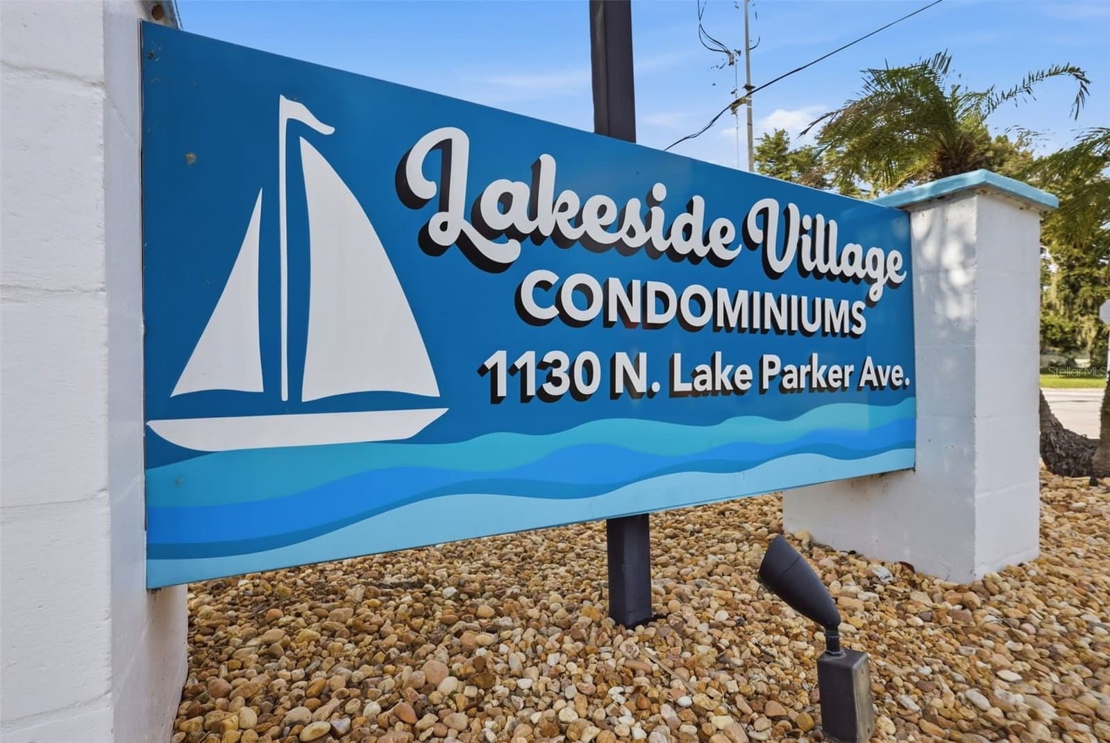 1130 LAKE PARKER