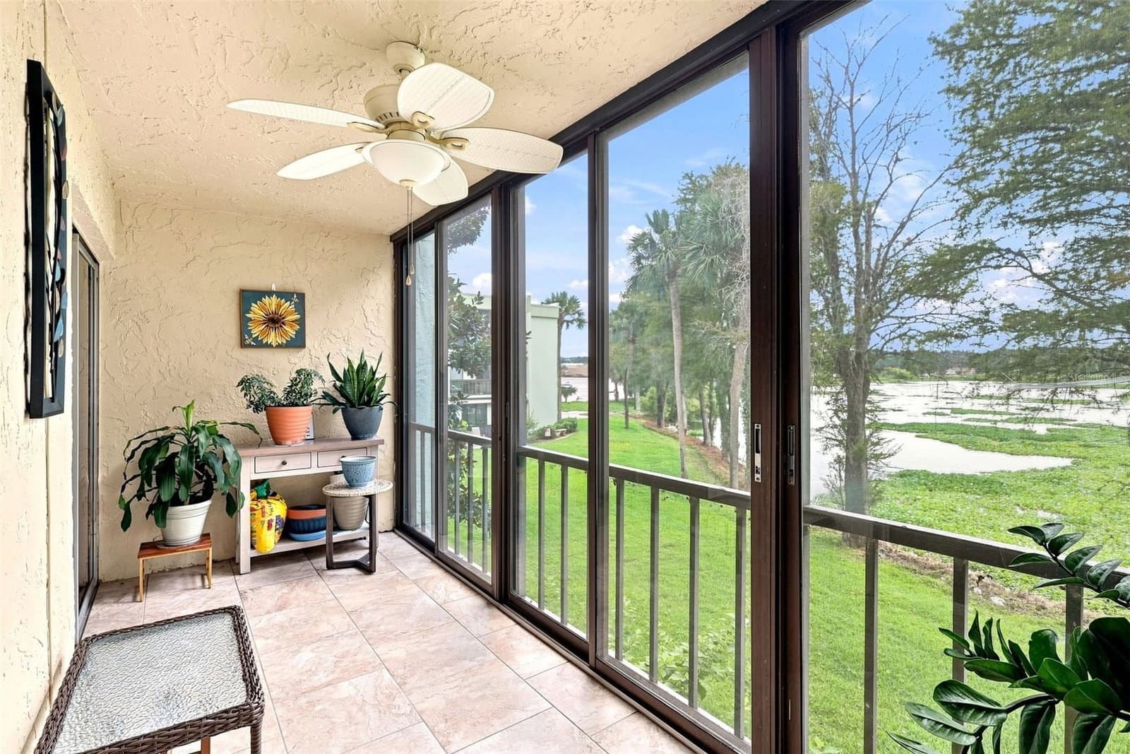 1130 LAKE PARKER