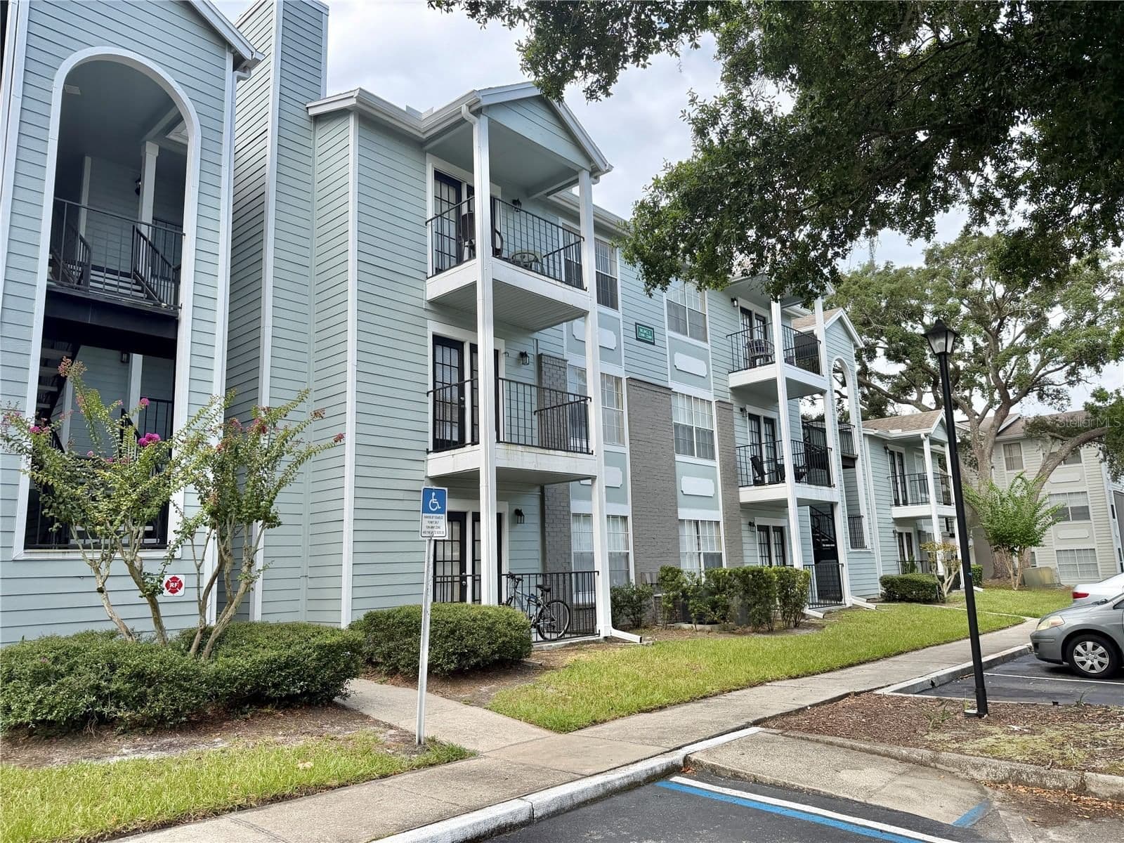 2550 ALAFAYA
